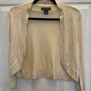 4/$25 Jessica Howard Cream Shrug Cardigan Mediumj